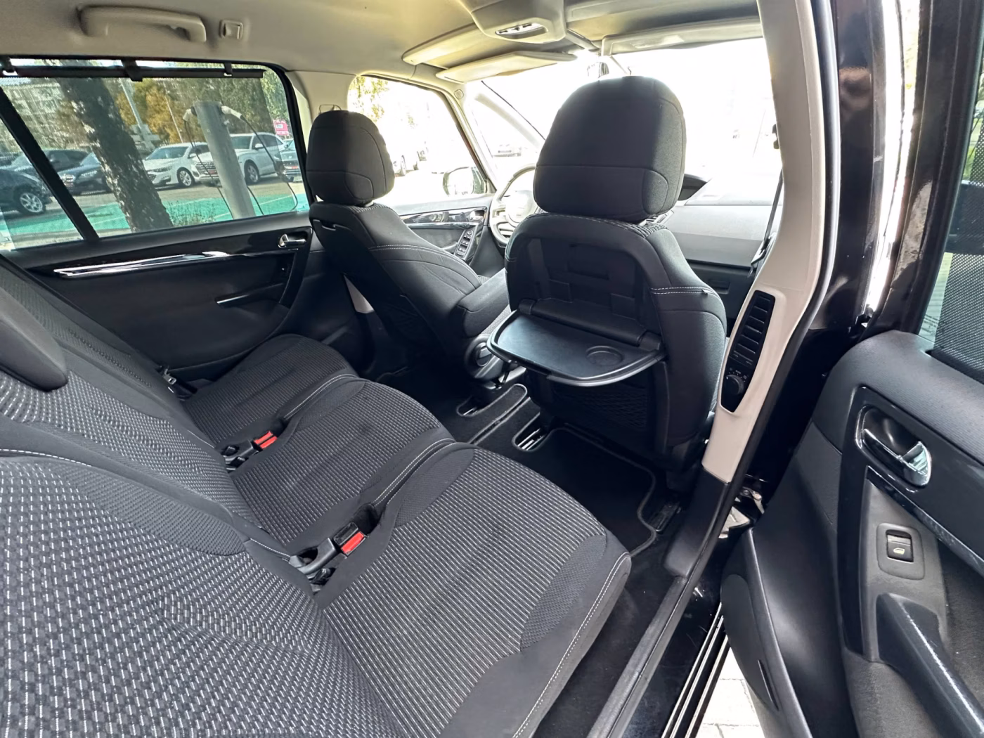 Citroen C4 Picasso фото 11