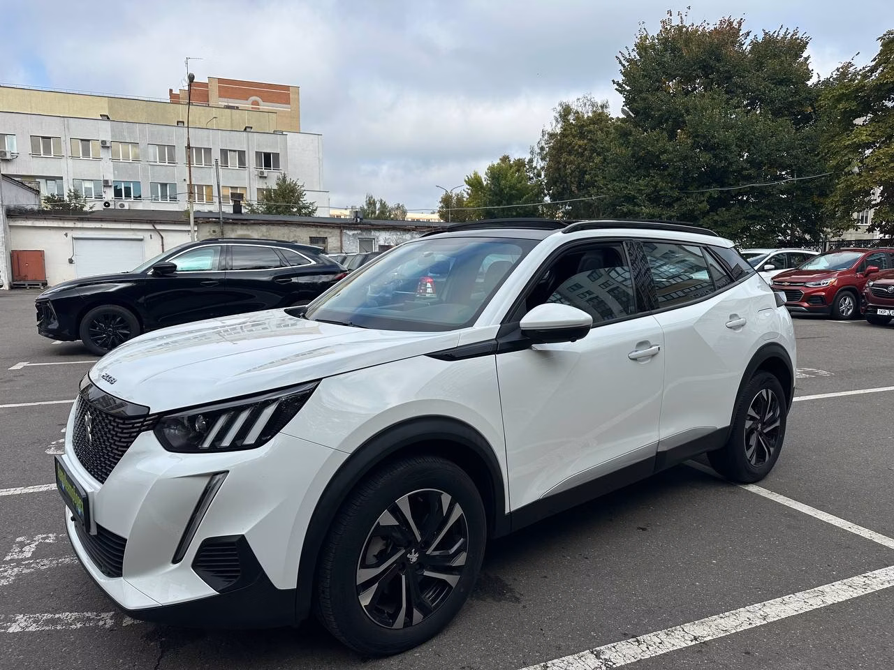 Peugeot 2008 фото 2