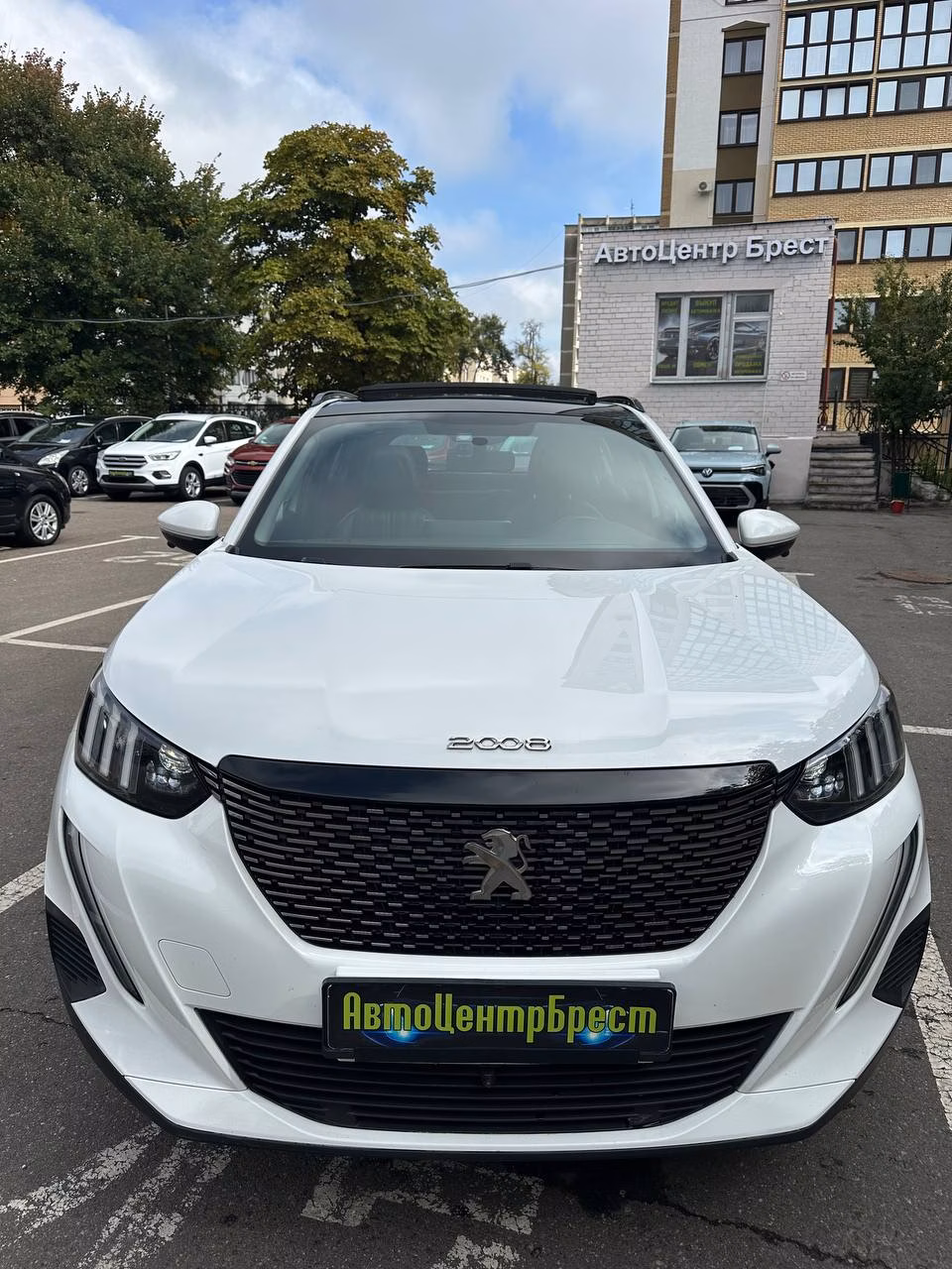 Peugeot 2008 фото 3