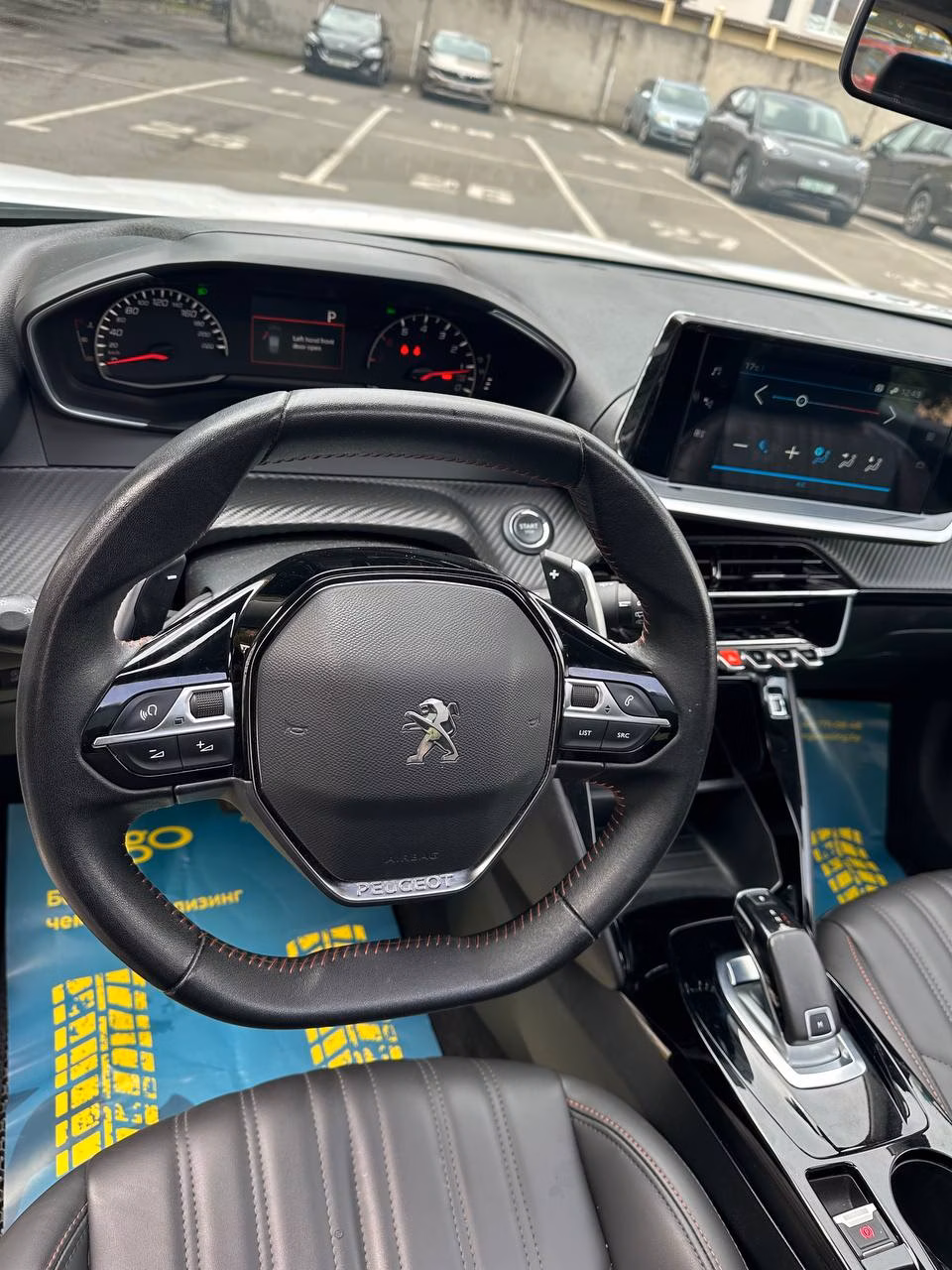 Peugeot 2008 фото 11
