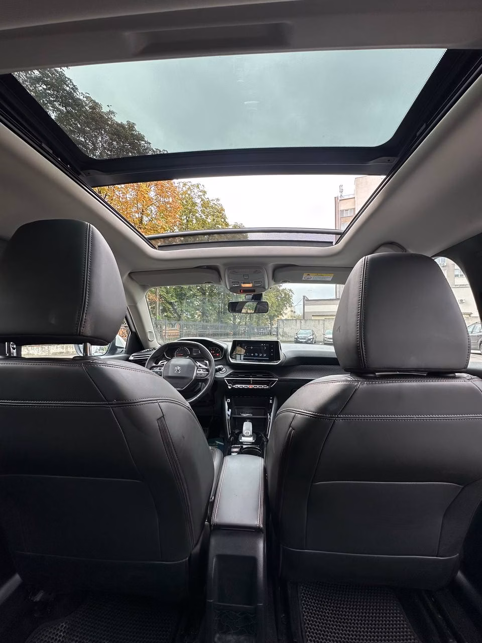 Peugeot 2008 фото 19