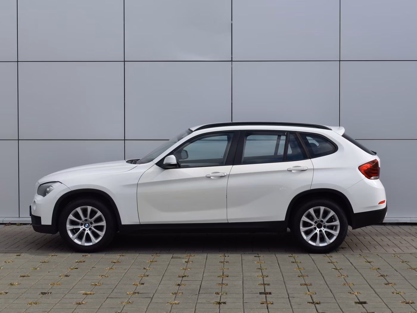 BMW X1 фото 8