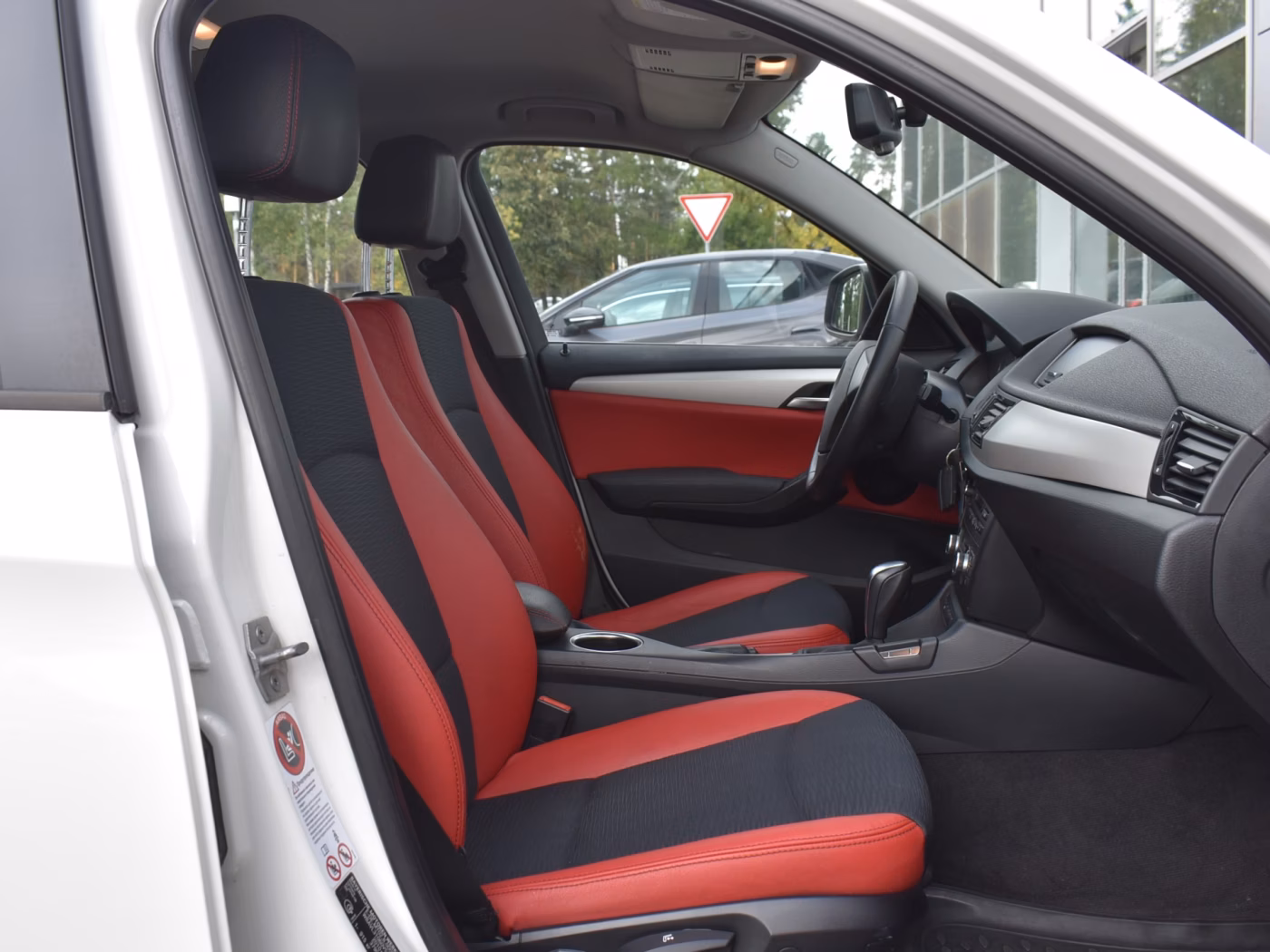 BMW X1 фото 14
