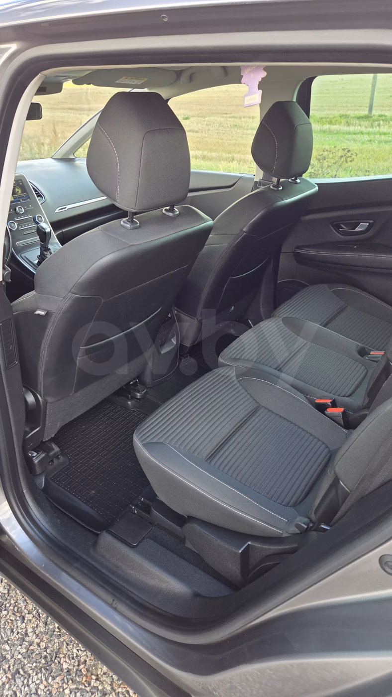 Renault Grand Scenic фото 13