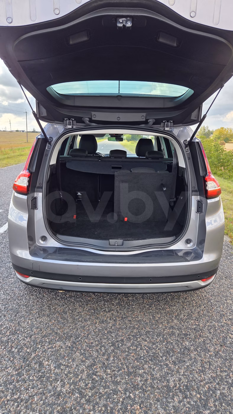 Renault Grand Scenic фото 16