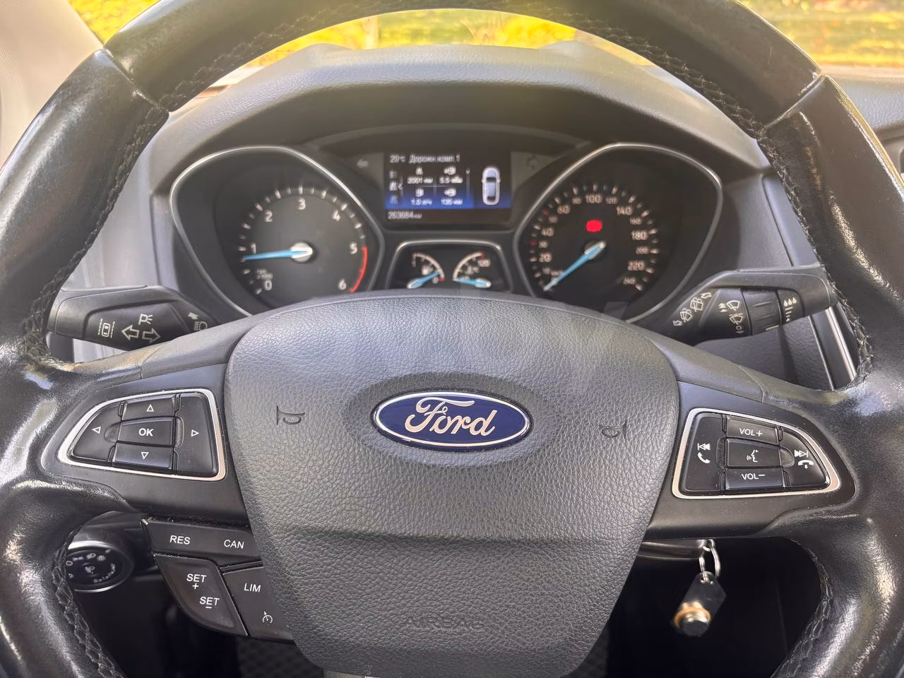 Ford Focus фото 11