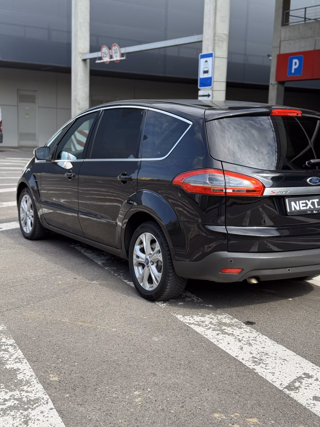 Ford S-MAX фото 7