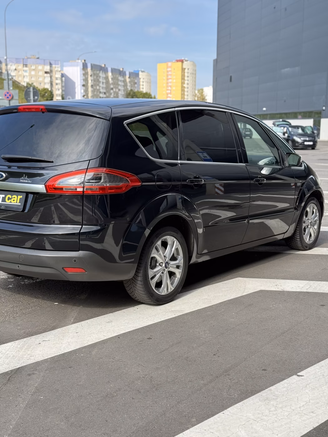 Ford S-MAX фото 8