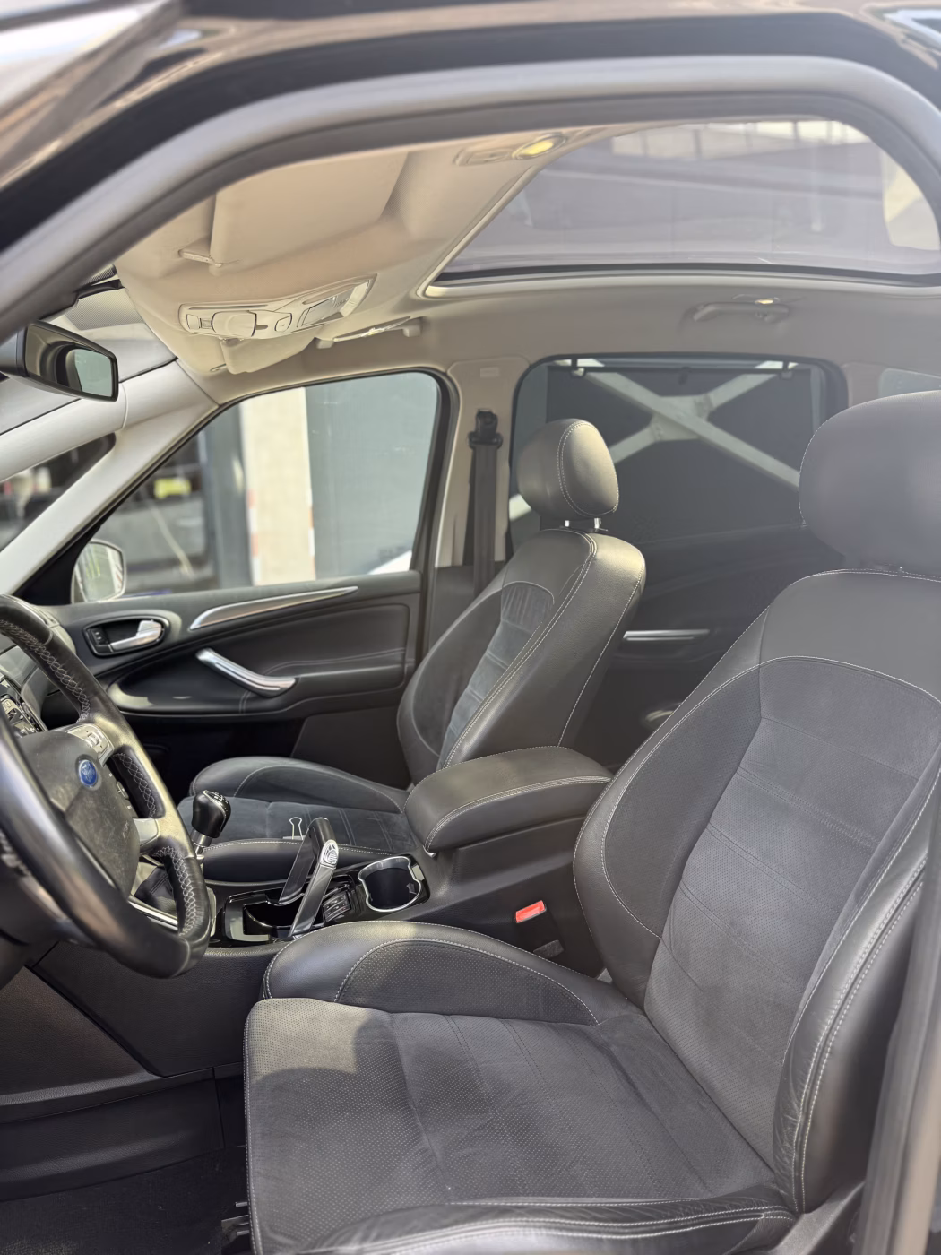 Ford S-MAX фото 10