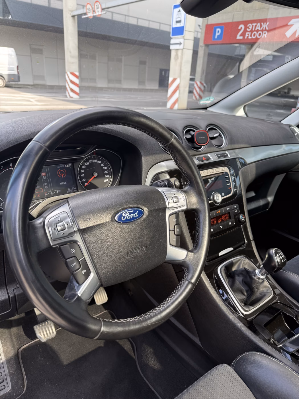 Ford S-MAX фото 11
