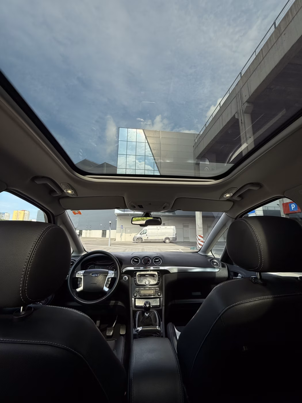 Ford S-MAX фото 16