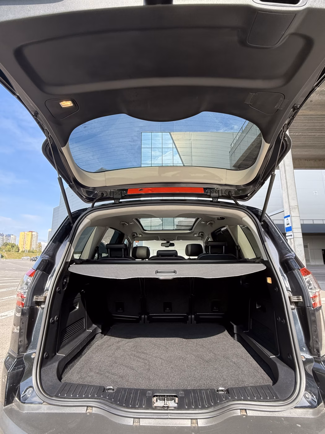 Ford S-MAX фото 18