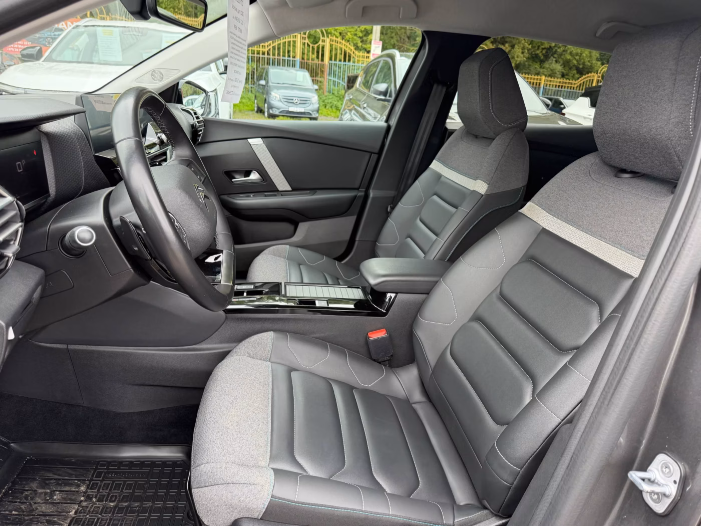 Citroen C4 фото 15