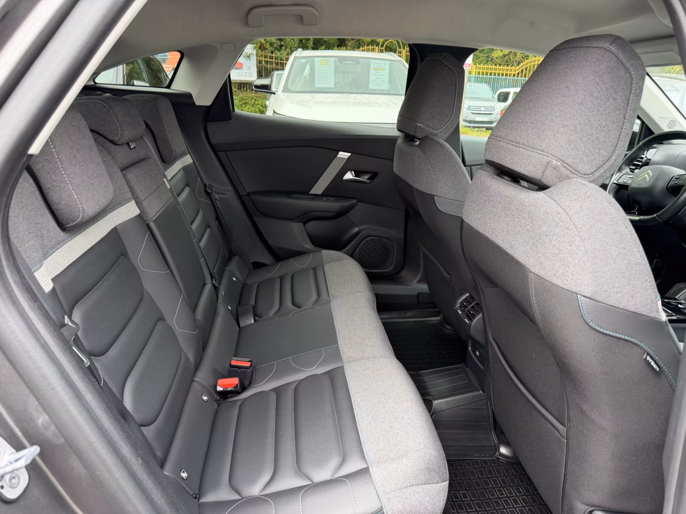 Citroen C4 фото 16