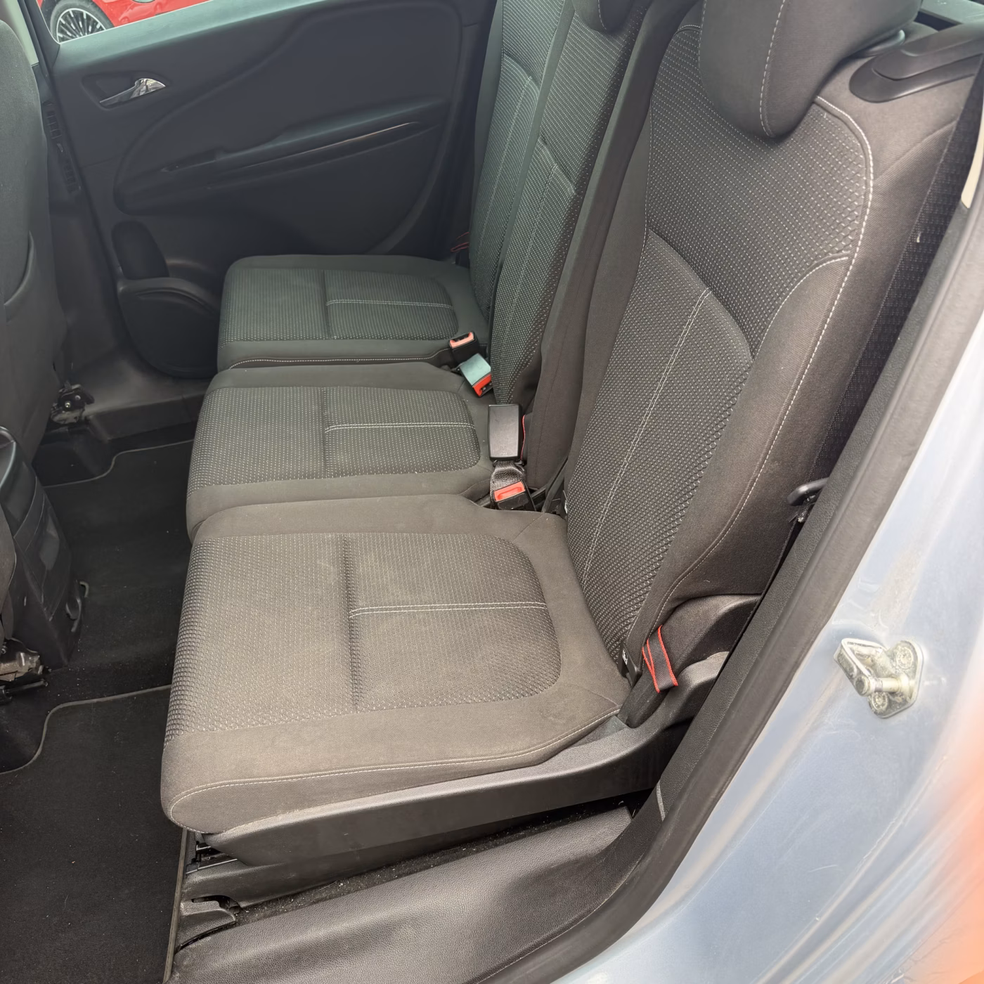 Opel Zafira фото 16
