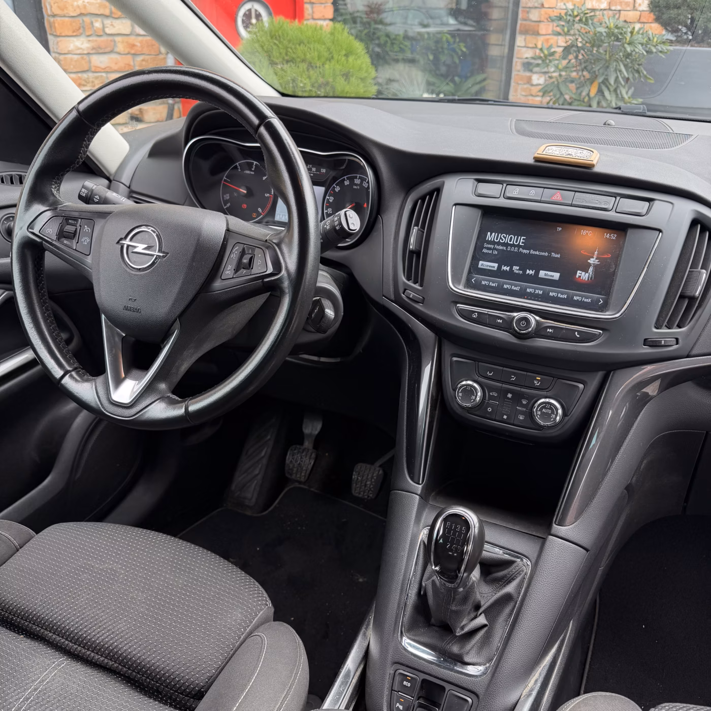 Opel Zafira фото 18