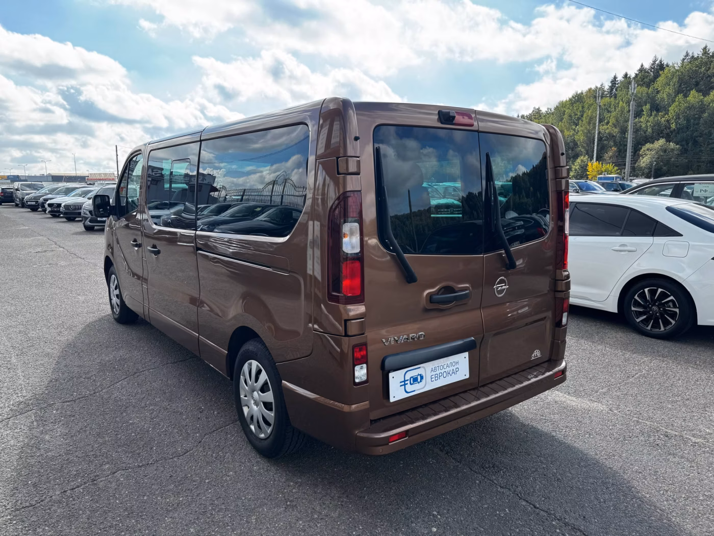 Opel Vivaro фото 7