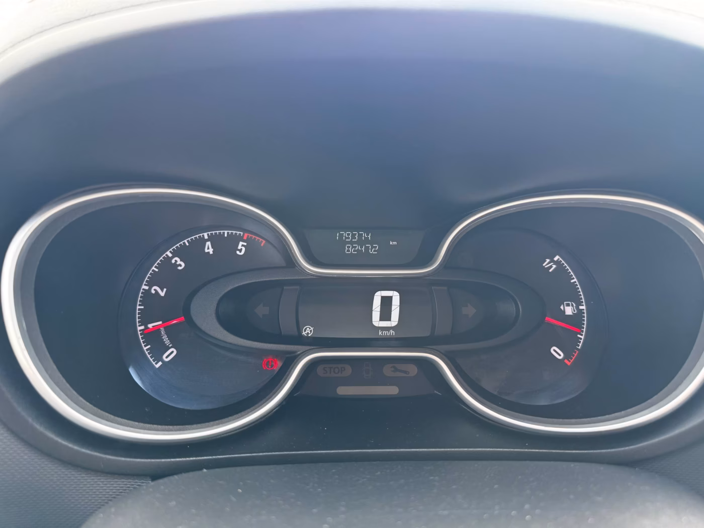 Opel Vivaro фото 16