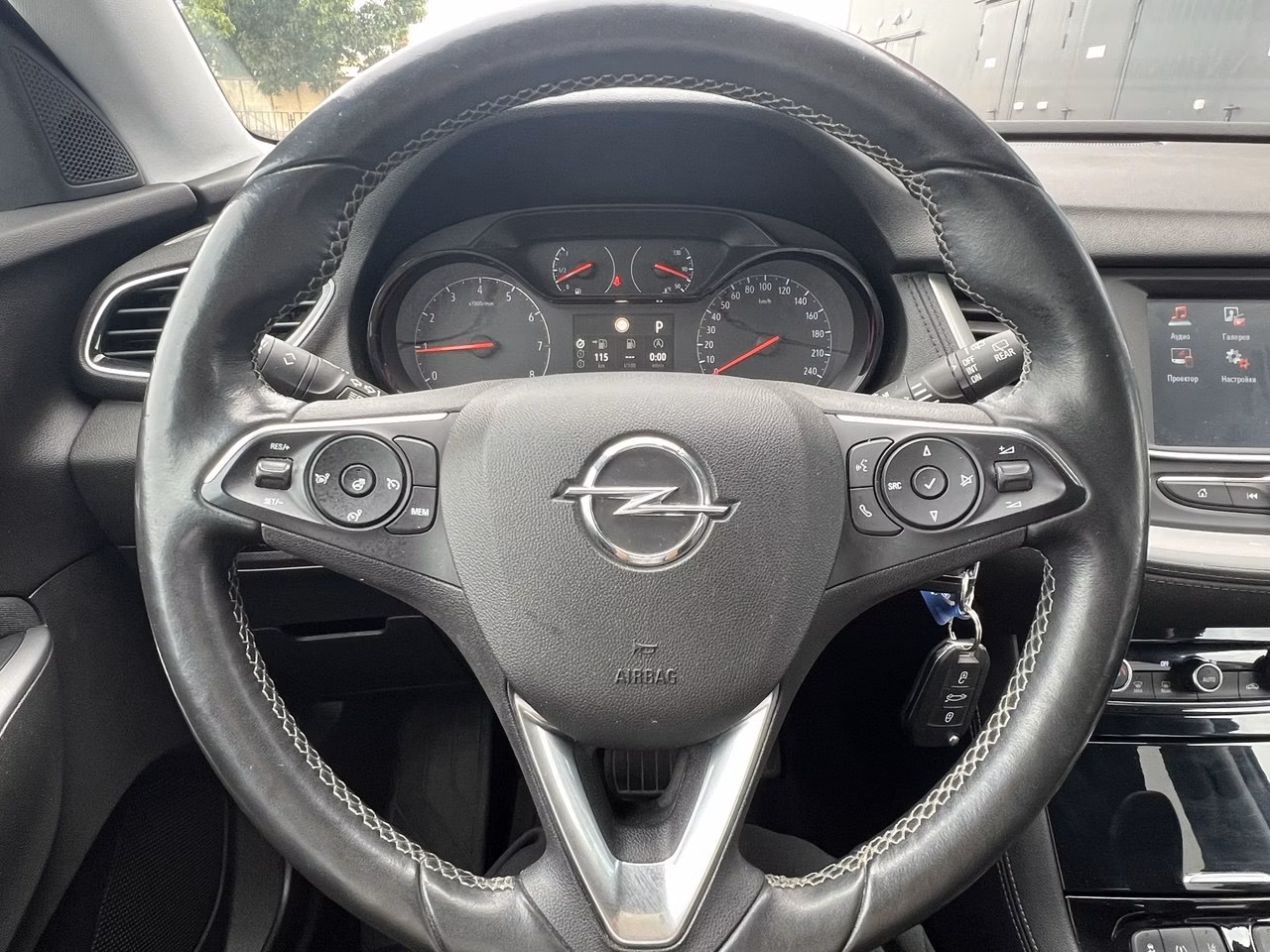 Opel Grandland X фото 12