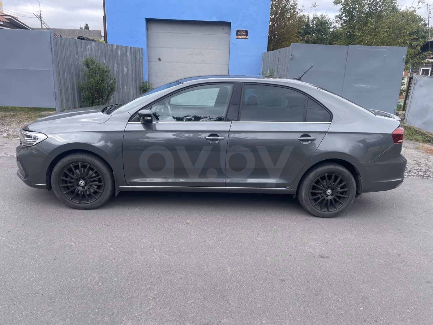 Volkswagen Polo Sedan фото 4