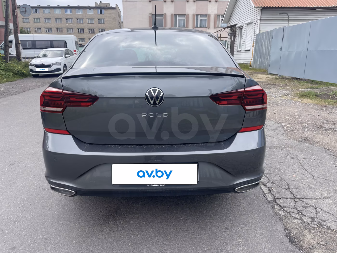 Volkswagen Polo Sedan фото 5