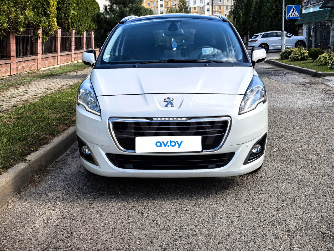 Peugeot 5008 фото 9