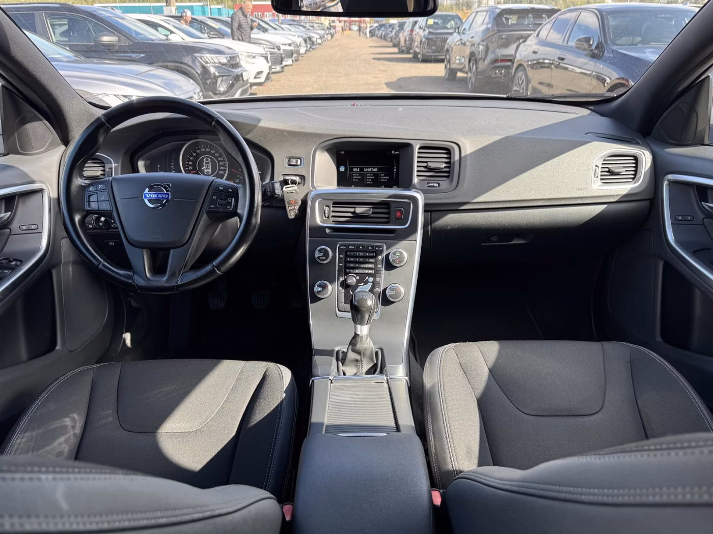 Volvo V60 фото 12