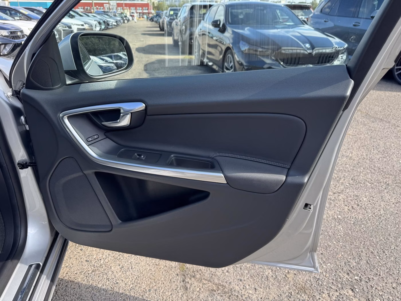 Volvo V60 фото 18