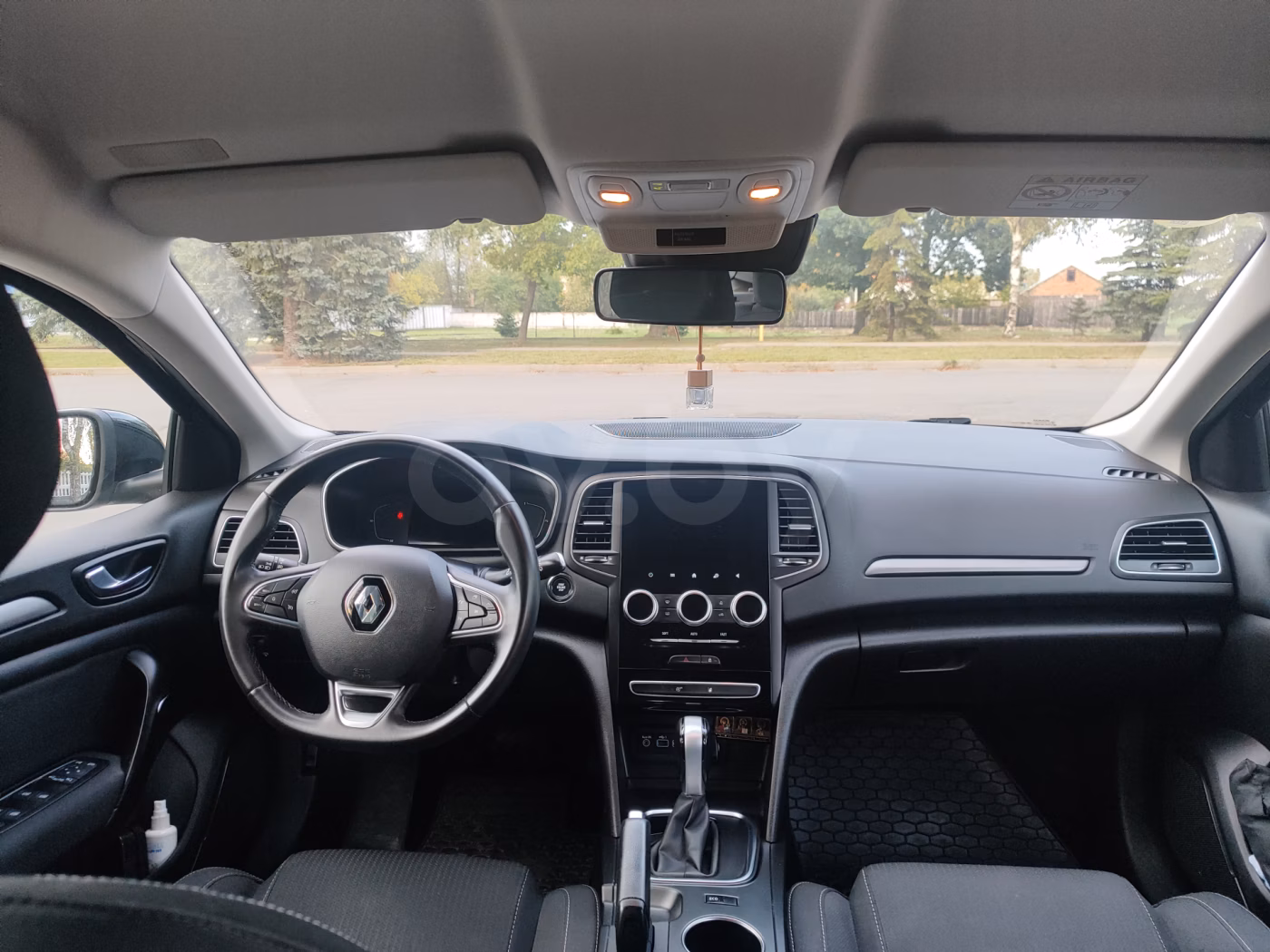 Renault Megane фото 8