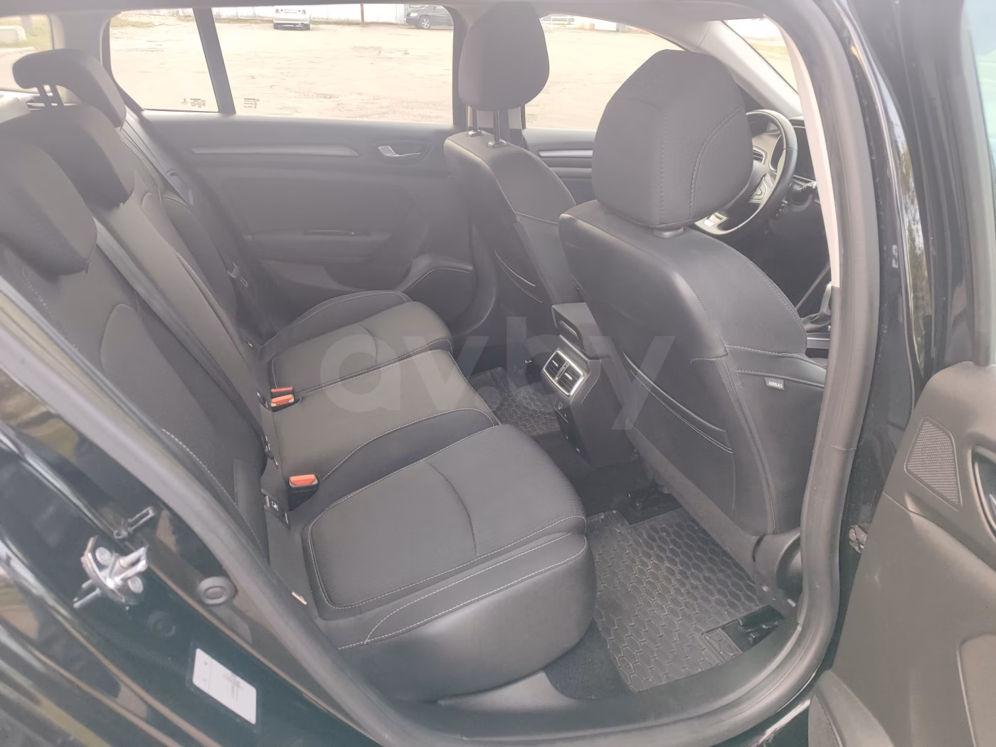 Renault Megane фото 9