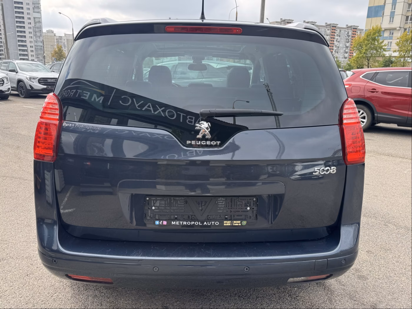 Peugeot 5008 фото 6