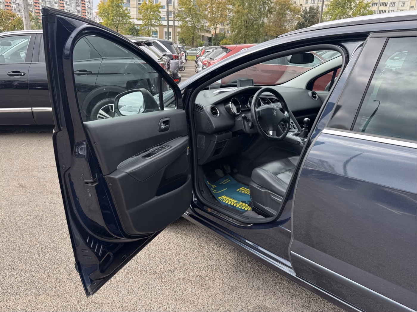 Peugeot 5008 фото 9
