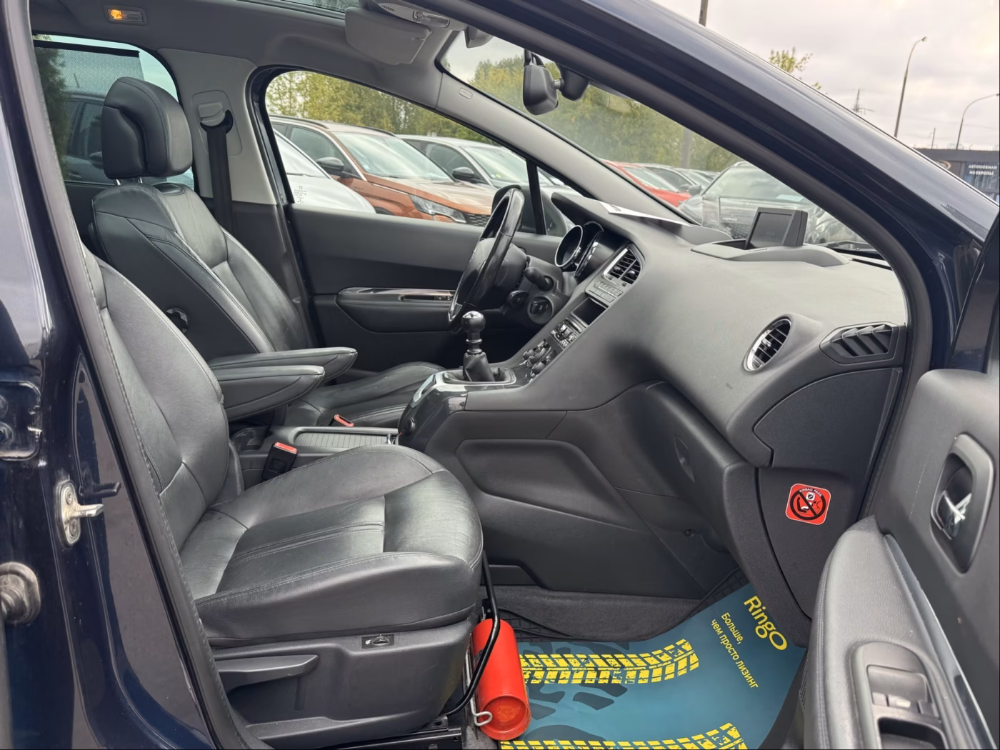 Peugeot 5008 фото 18