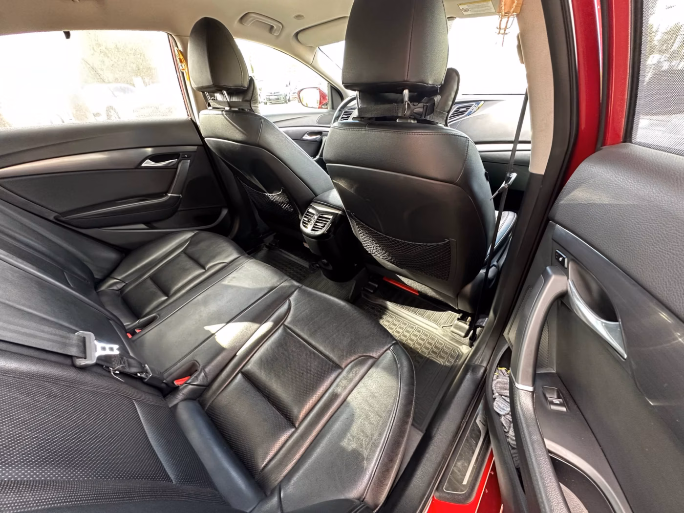 Hyundai i40 фото 11