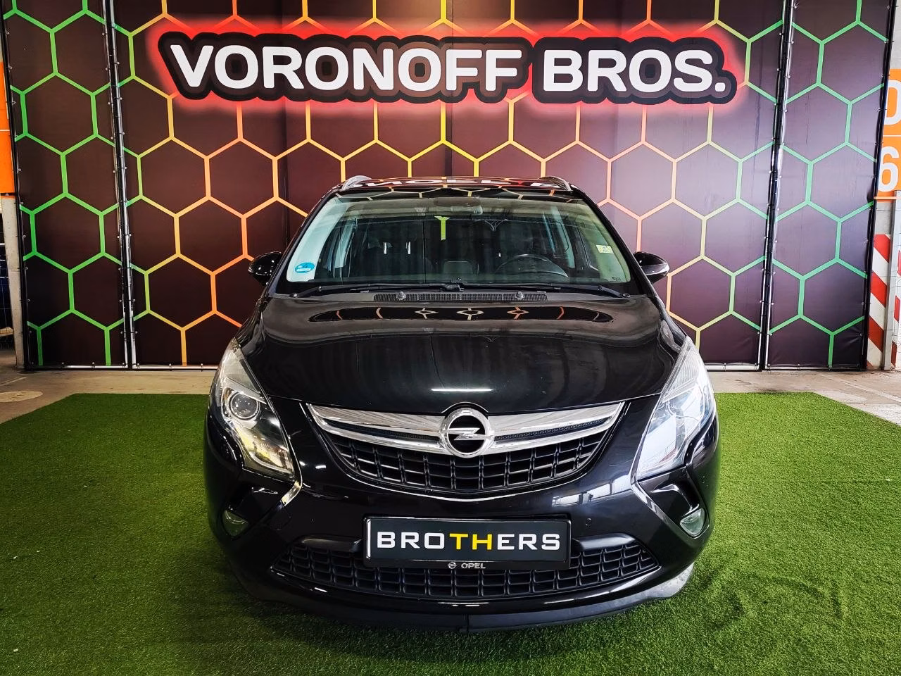Opel Zafira фото 4