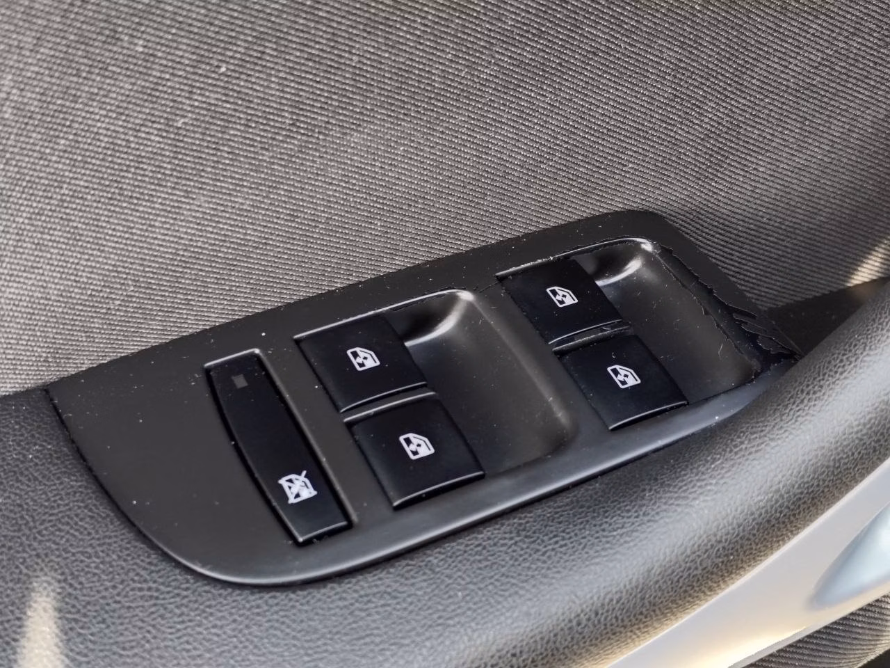 Opel Zafira фото 10