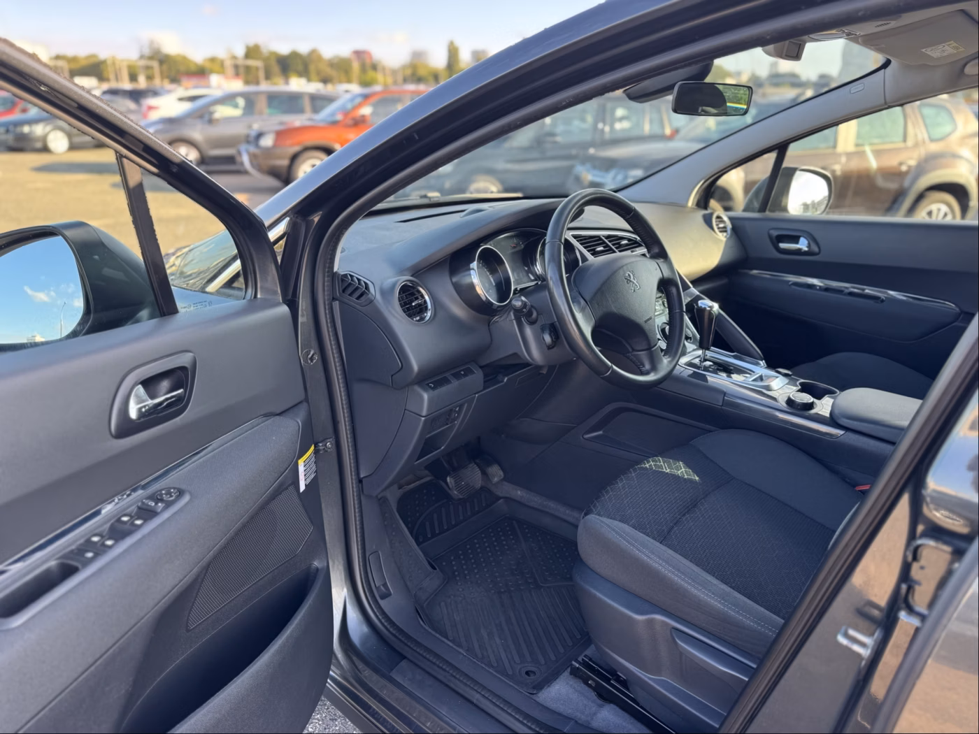 Peugeot 3008 фото 12