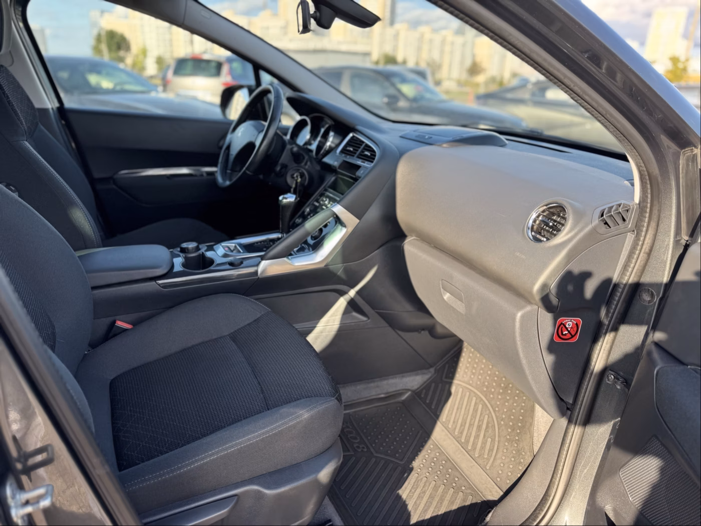 Peugeot 3008 фото 16
