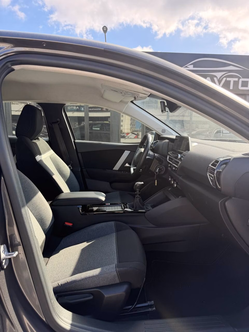 Citroen C4 фото 13