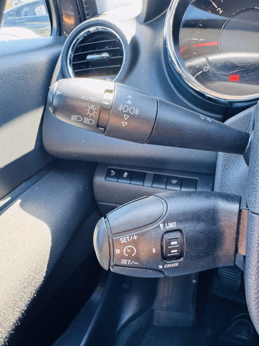Peugeot 5008 фото 17