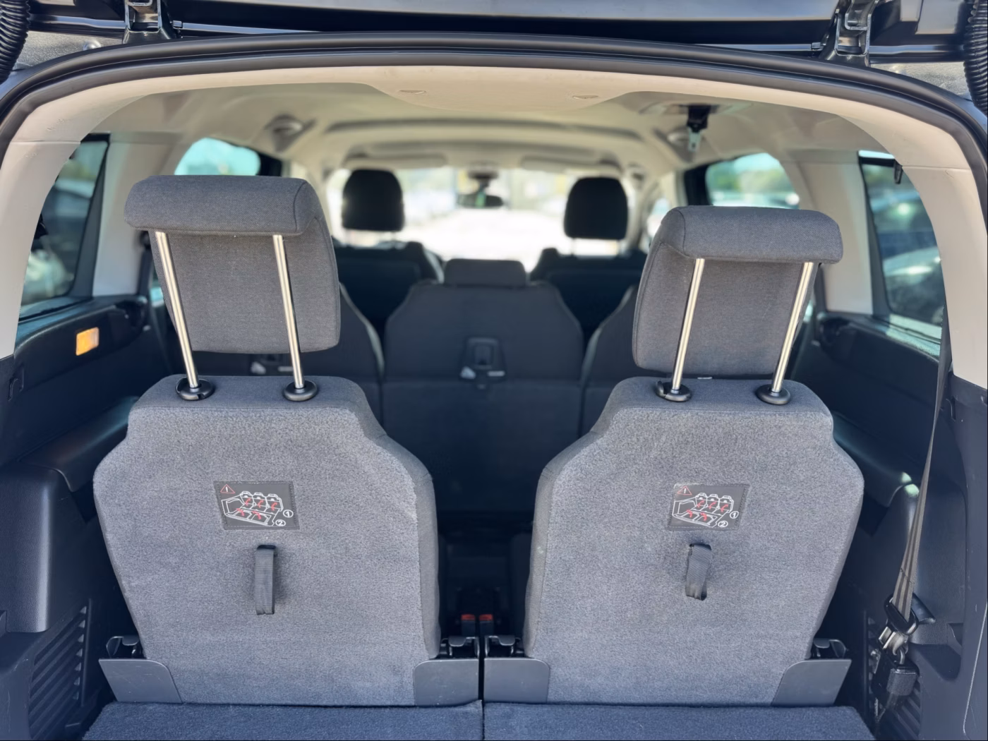 Peugeot 5008 фото 20