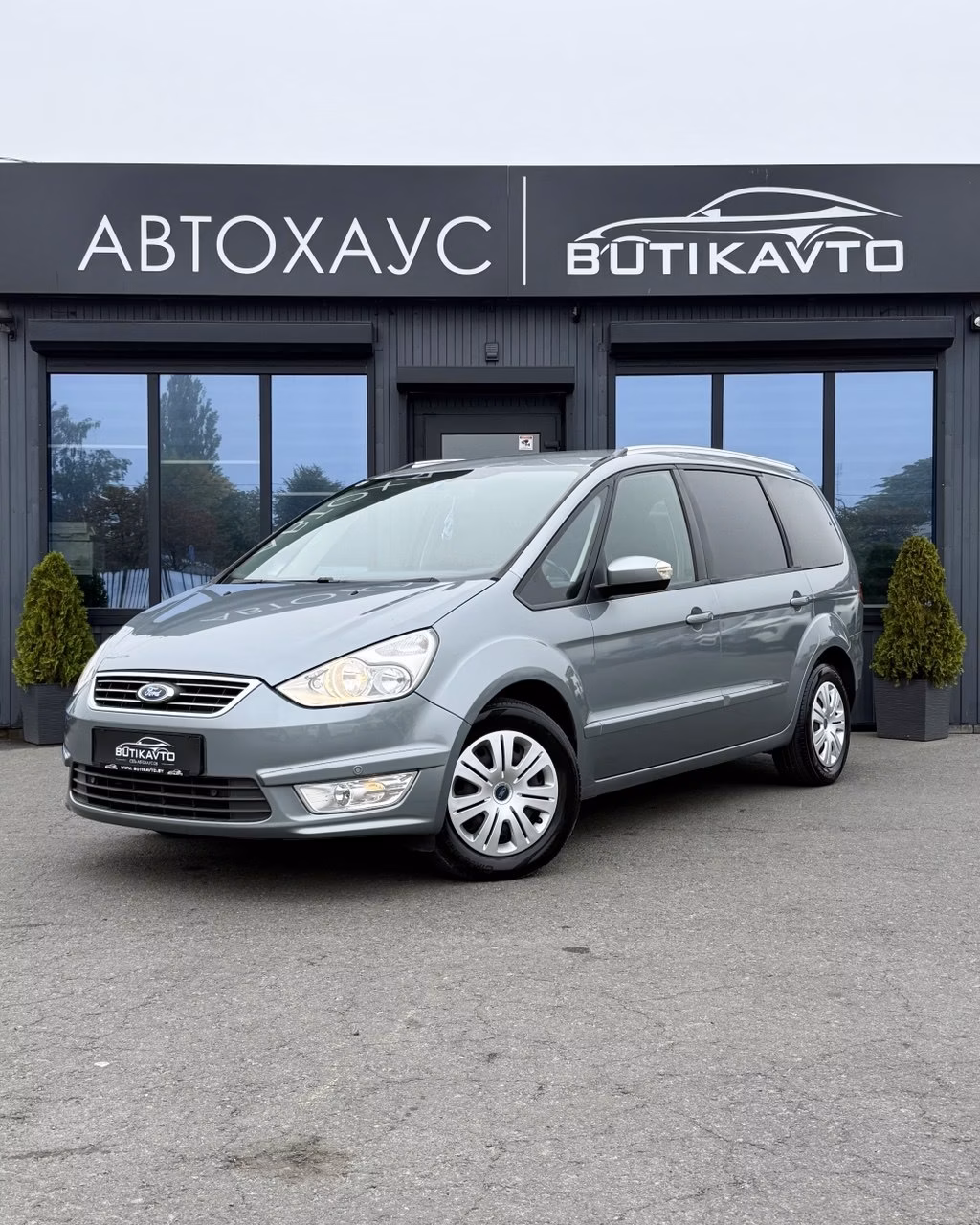 Ford Galaxy фото 3