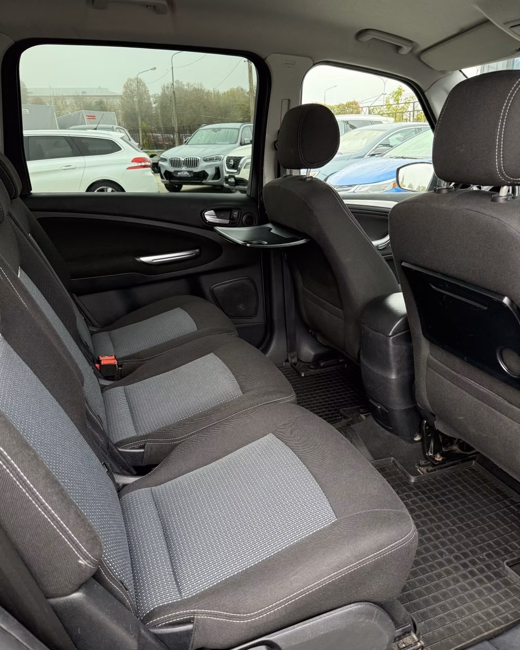 Ford Galaxy фото 11