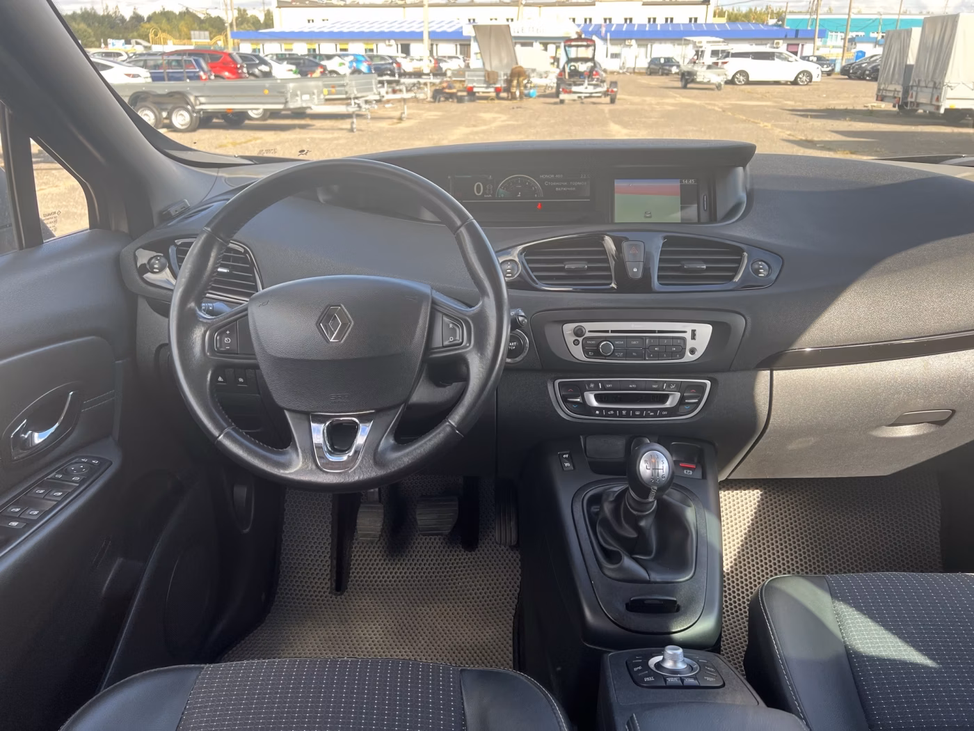 Renault Grand Scenic фото 9