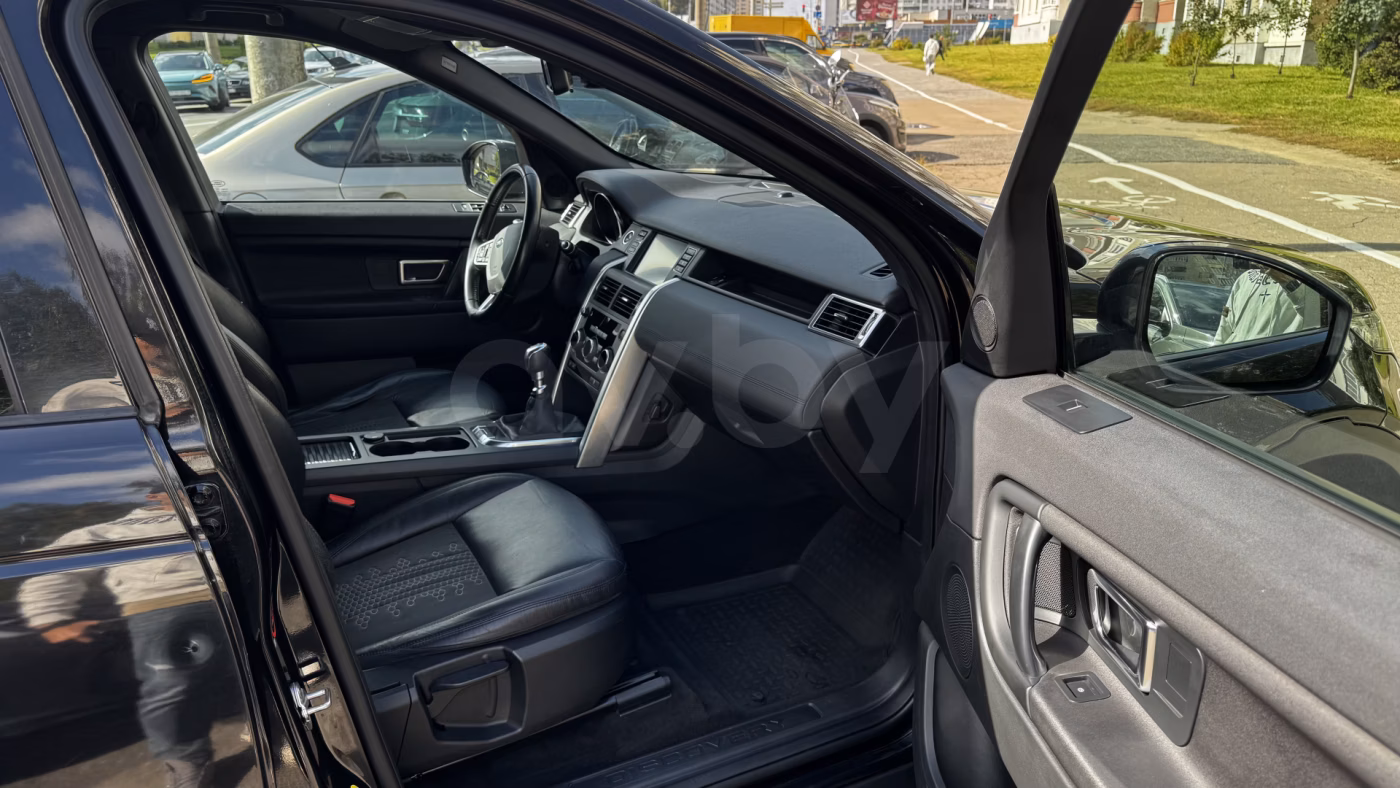 Land Rover Discovery Sport фото 7