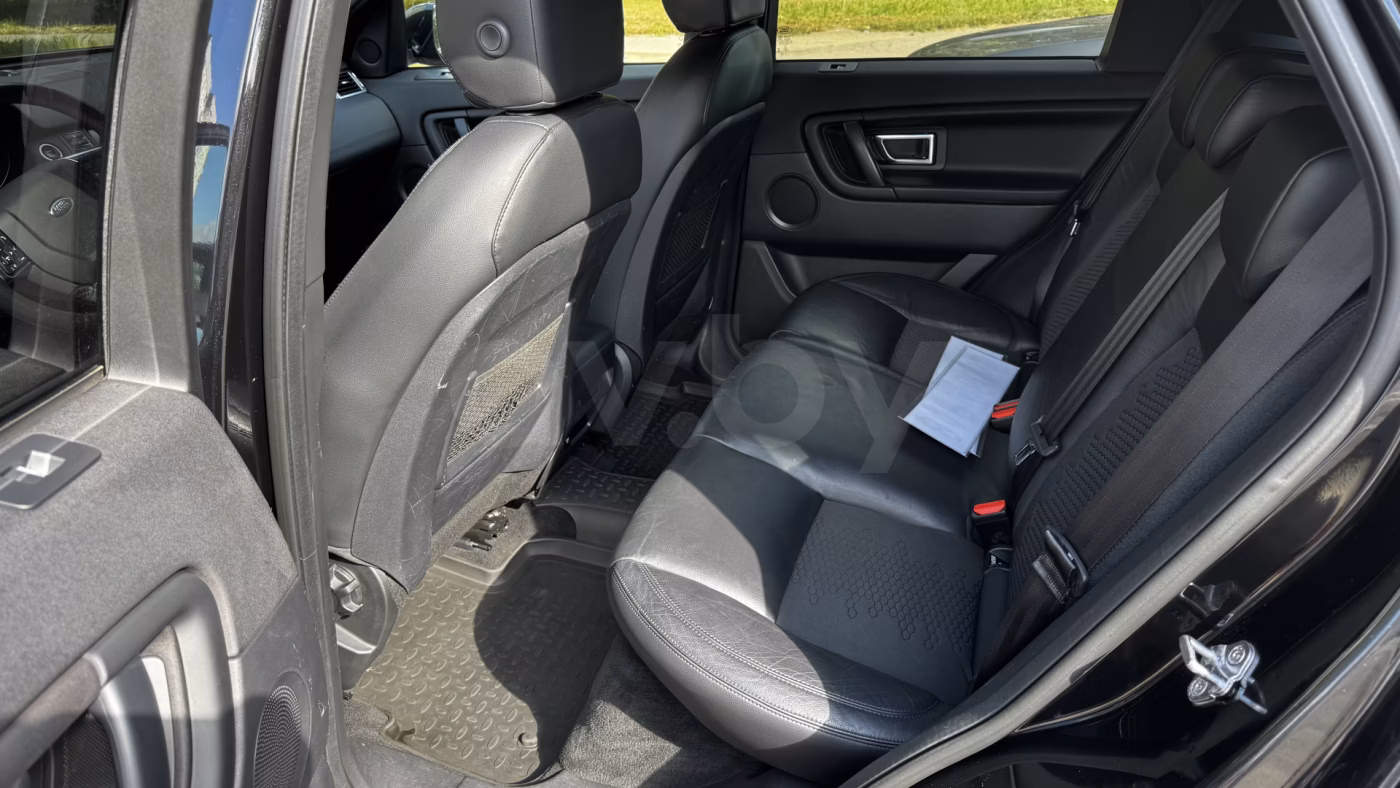 Land Rover Discovery Sport фото 9