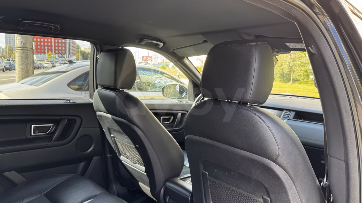 Land Rover Discovery Sport фото 15