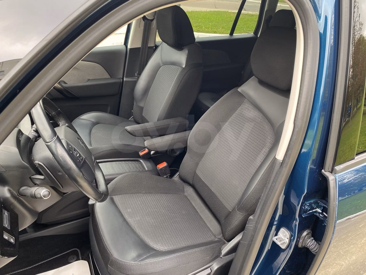 Citroen C4 Grand Spacetourer фото 15