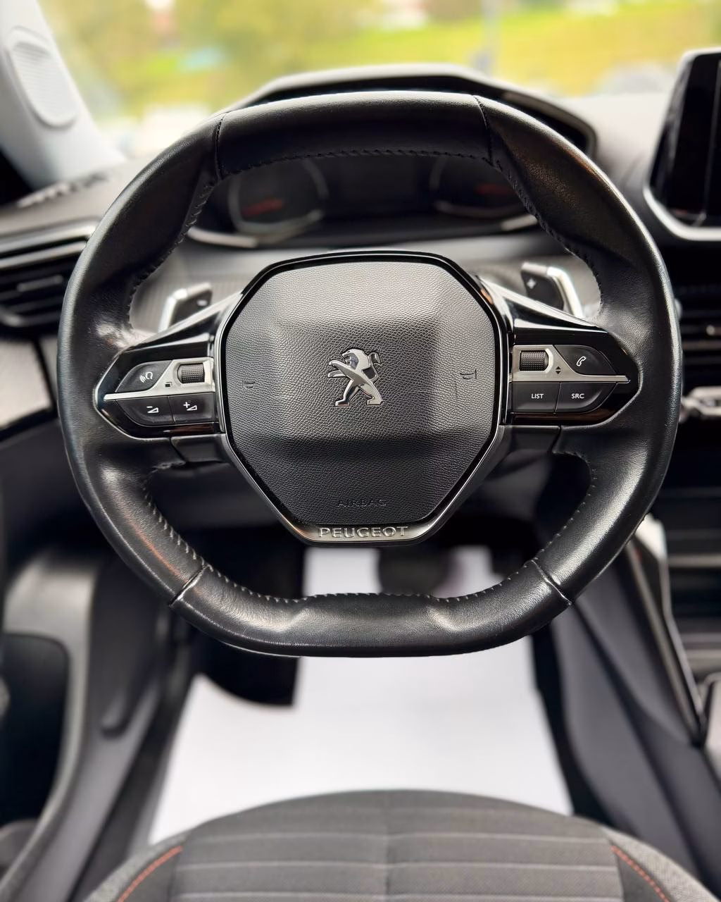 Peugeot 2008 фото 15