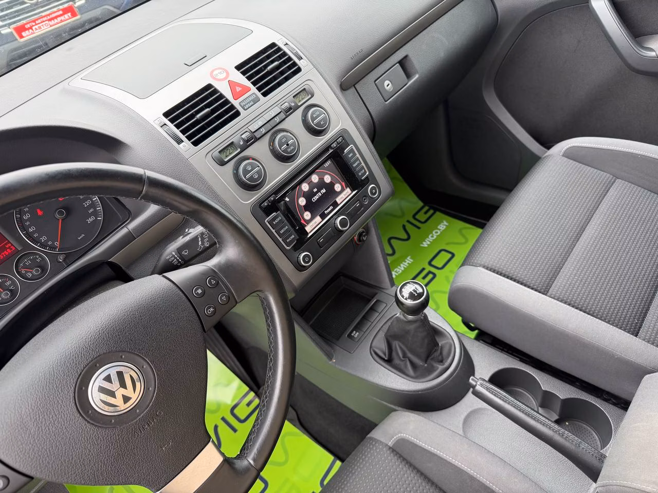 Volkswagen Touran фото 14